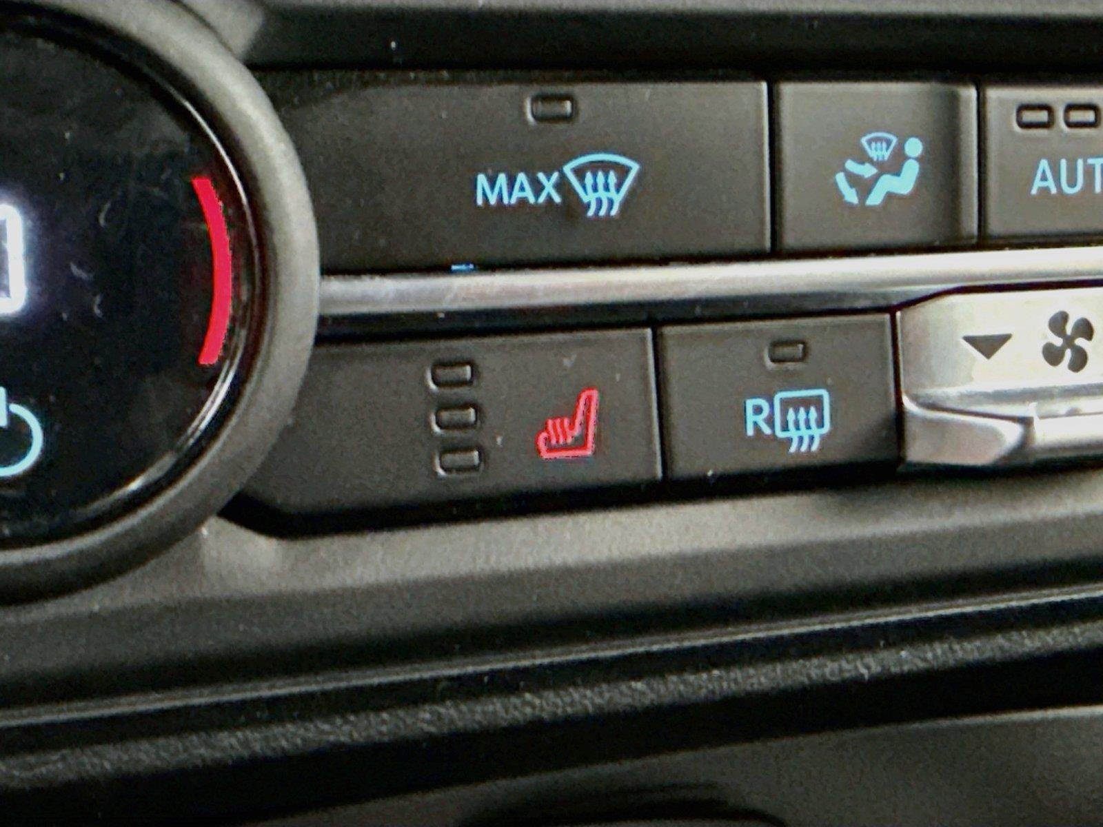Used 2023 Azure Gray Metallic Tri-Coat Ford Wildtrak image 7