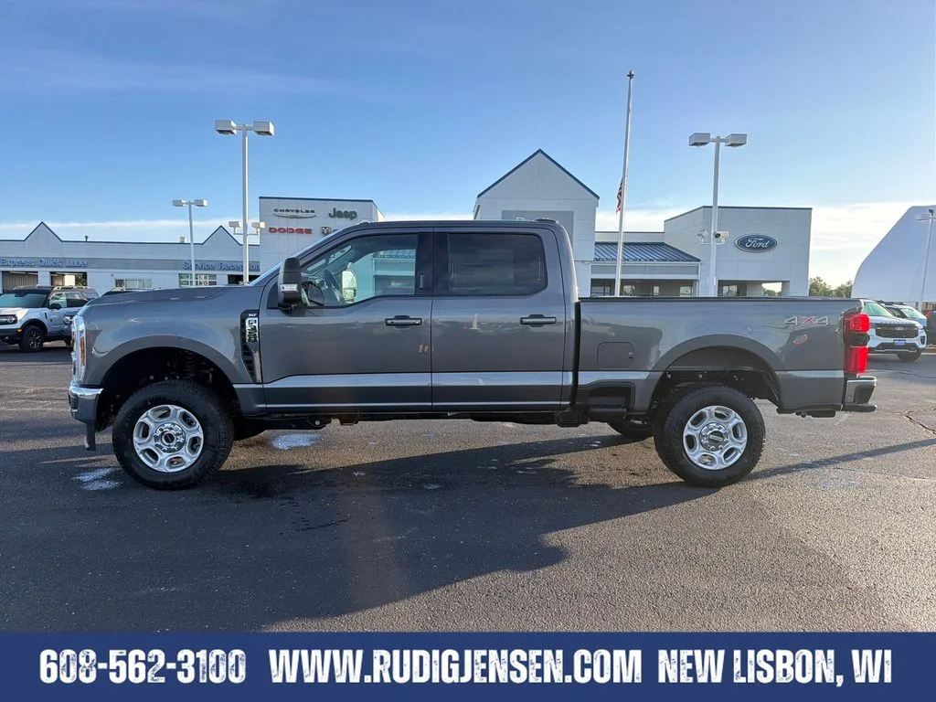 New 2026 Gray Ford XLT image 2