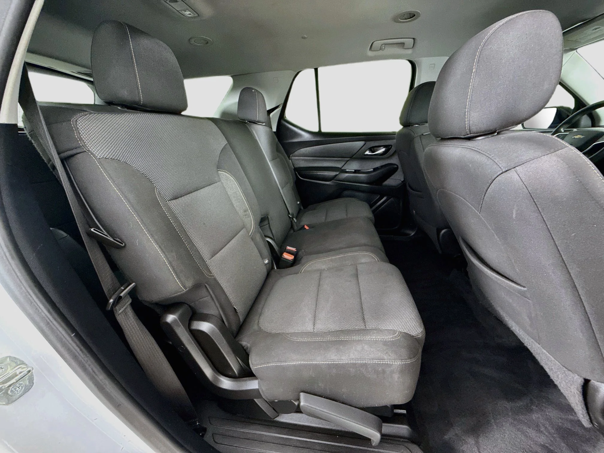 Used 2020 SUMMIT WHITE Chevrolet LS image 29