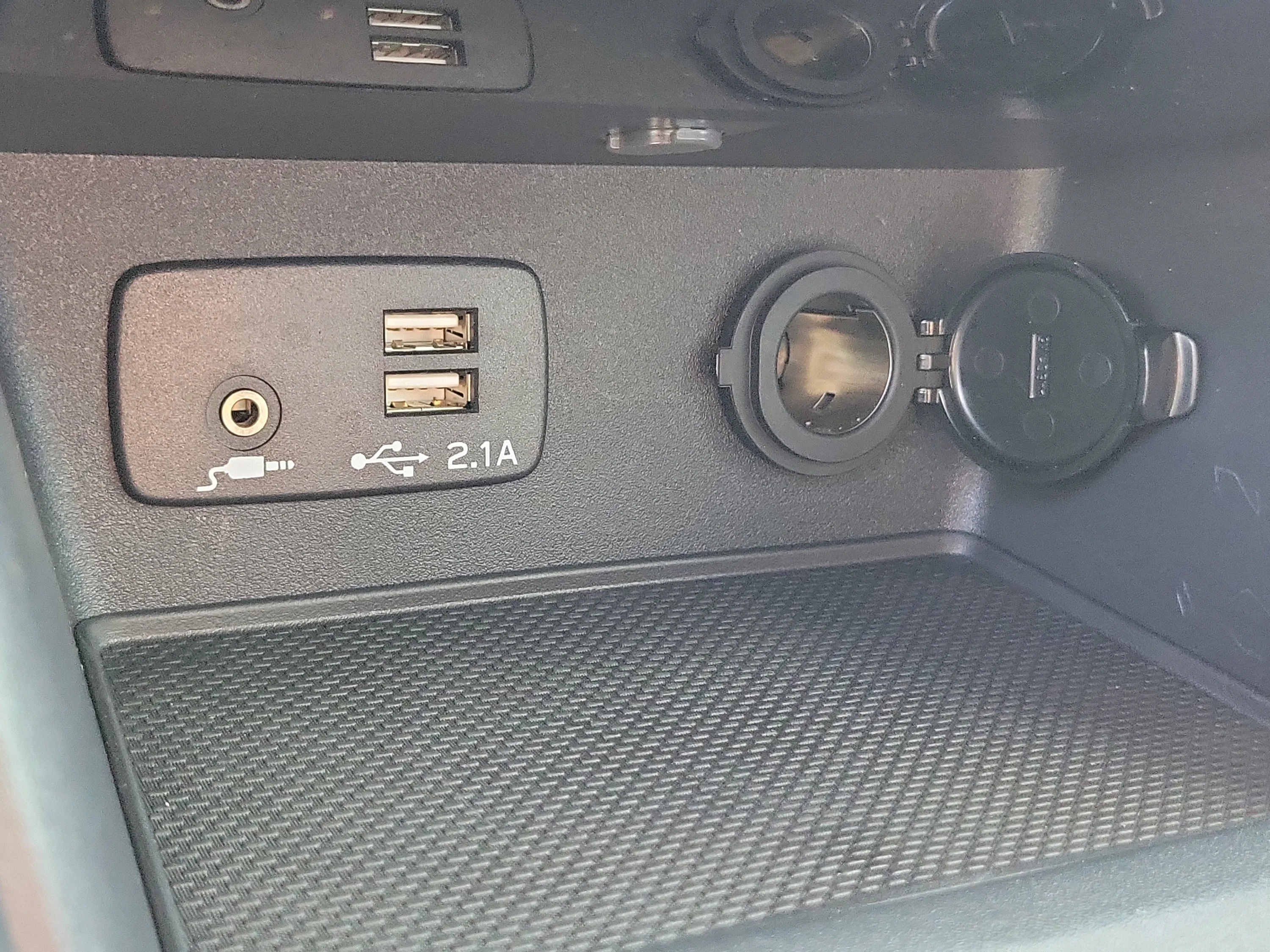 Used 2024 Magnetite Gray Metallic Subaru Limited image 34
