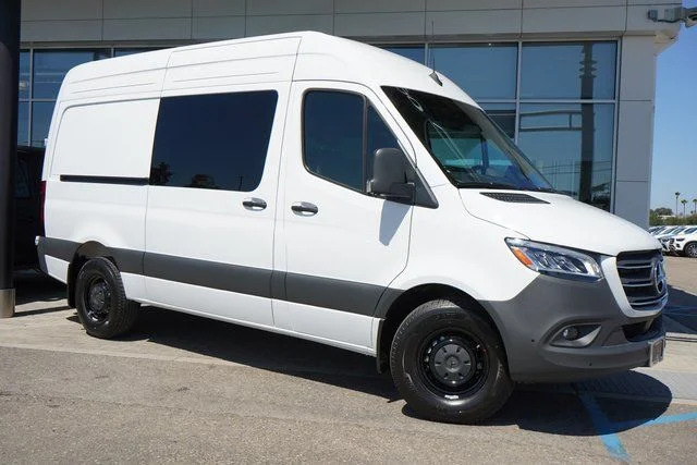 2025 Mercedes-Benz Sprinter 2500 144 WB HO's photo