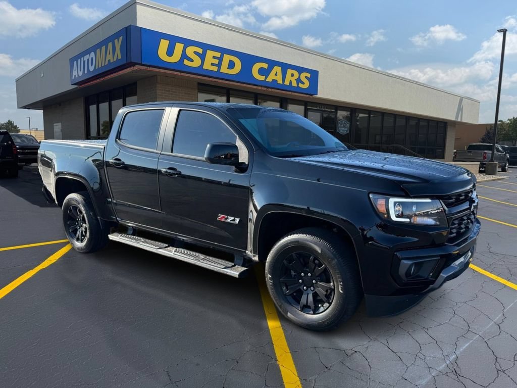 Used 2022 Black Chevrolet Z71 image 4