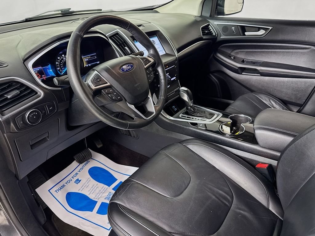 Used 2016 Gray Metallic Ford Titanium image 10