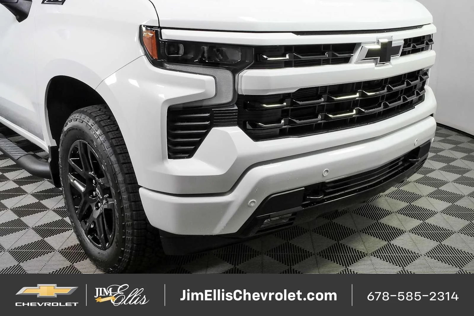 New 2026 Summit White Chevrolet RST image 38