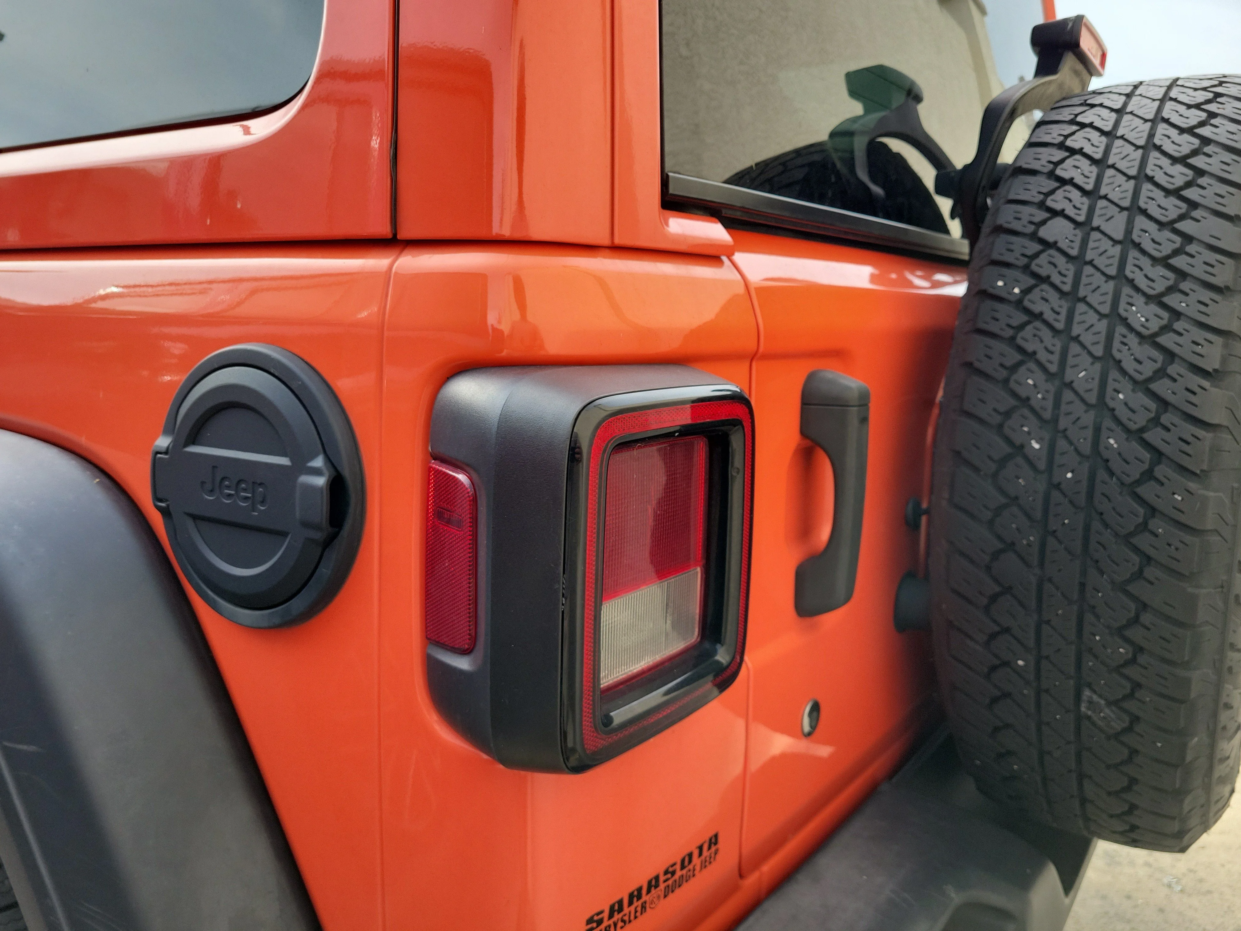 Used 2020 Punkn Metallic Clearcoat Jeep Sport S image 10
