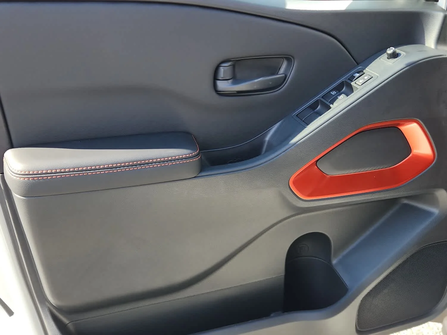 2026 Nissan Frontier PRO-4X - Photo 9