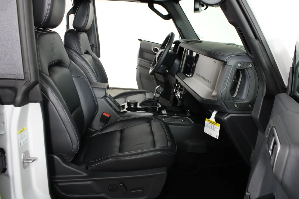 New 2026 Avalanche Gray Ford Outer Banks image 16
