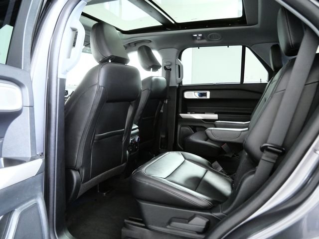 Used 2023 Gray Ford Limited image 13