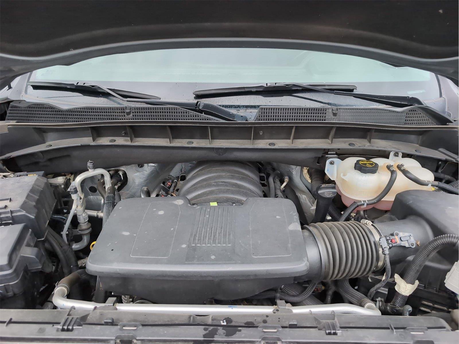 Used 2024 Sterling Metallic GMC SLT image 11