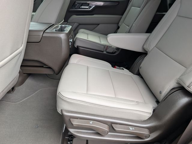 Used 2026  GMC Elevation image 28