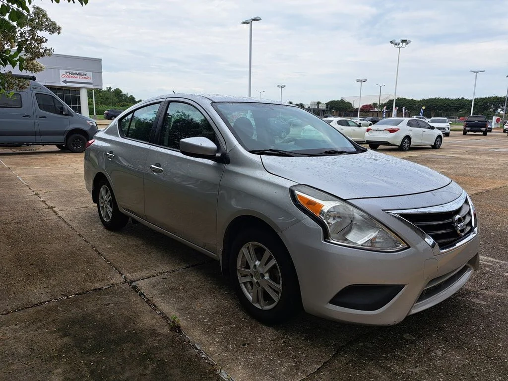 Used 2019 Silver Nissan 1.6 SV image 3