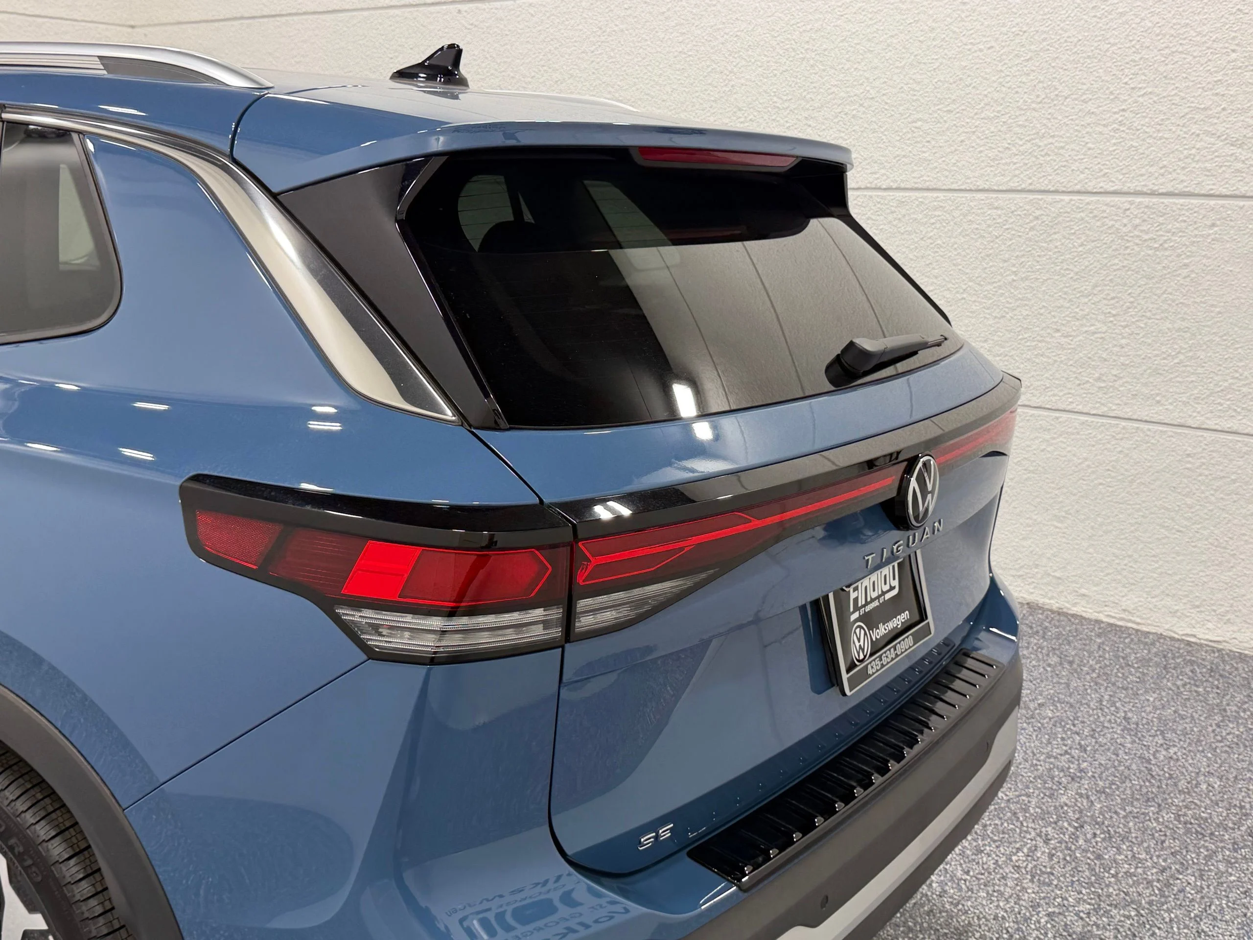 New 2026 Blue Volkswagen SE image 16