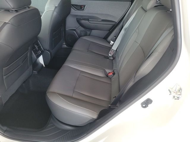 New 2026 CRYSTAL WHITE PEARL Subaru Limited image 9