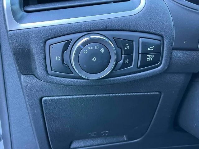 Used 2024 Silver Ford ST Line image 32