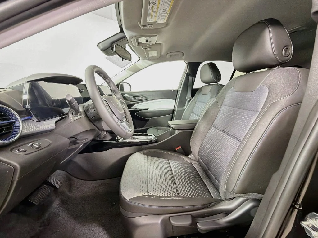 New 2026 Mosaic Black Metallic Chevrolet LT image 12