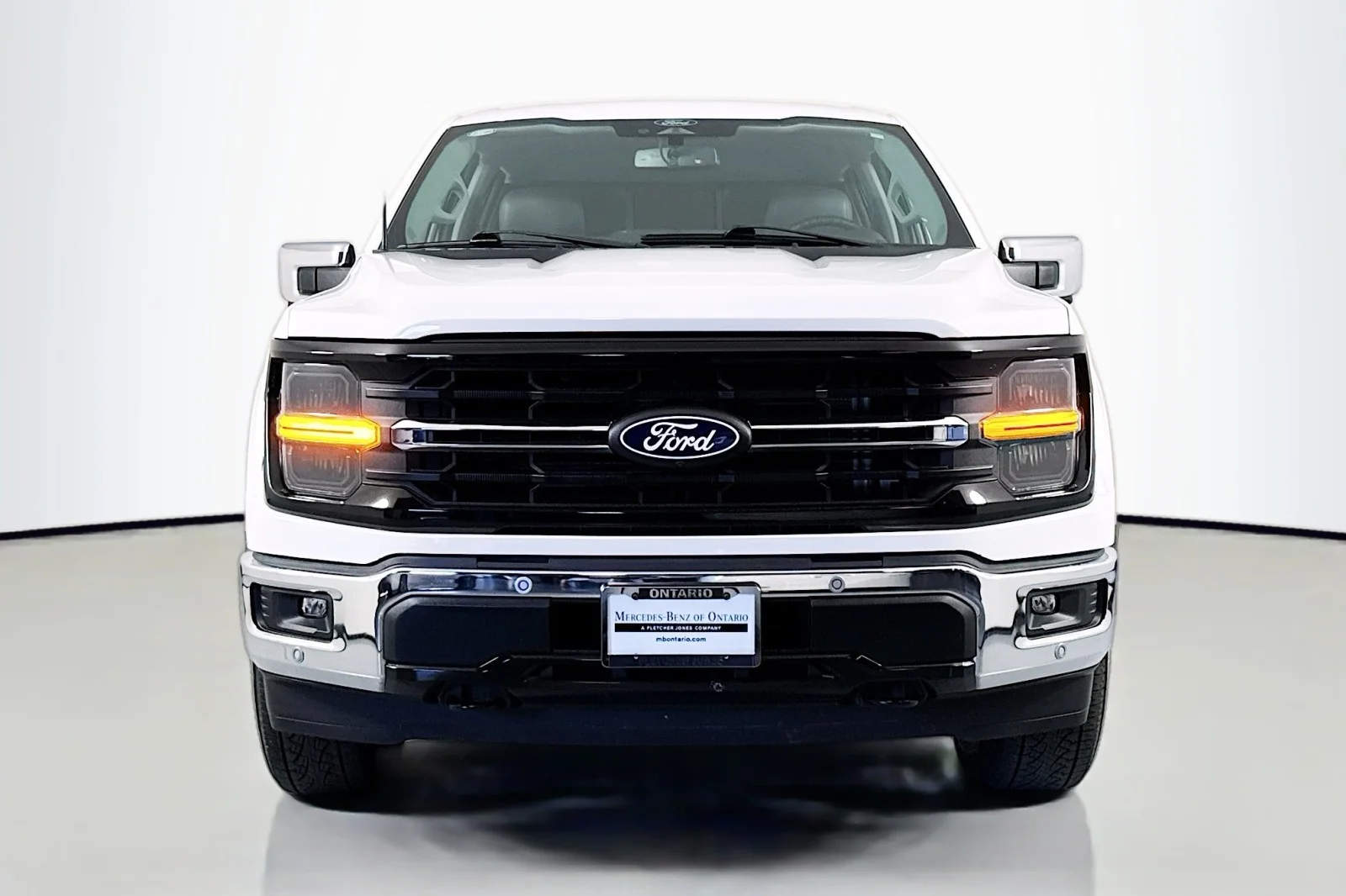 Used 2024 Oxford White Ford XLT 4X4 Supercrew image 3