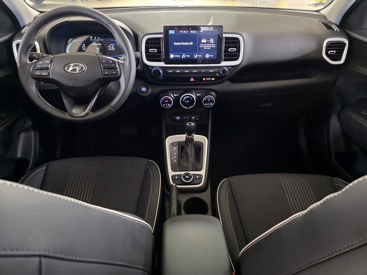 New 2026 Lunar White w/Black Roof Hyundai SEL w/Two-Tone Roof image 18