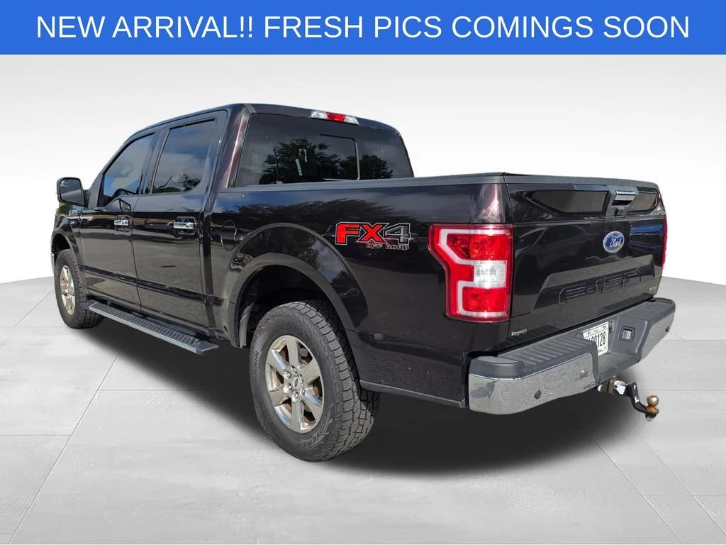 Used 2019  Ford XL image 5