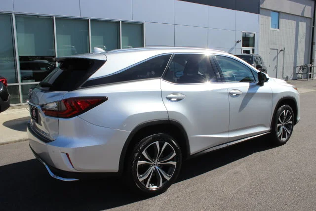 Used 2019 Silver Lexus 350L image 32