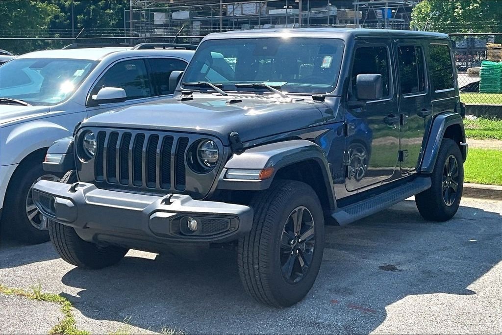 Used 2020 Gray Jeep Unlimited Sahara Altitude image 3