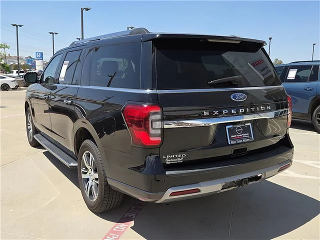 Used 2023 Agate Black Metallic Ford Limited 4x4 image 2