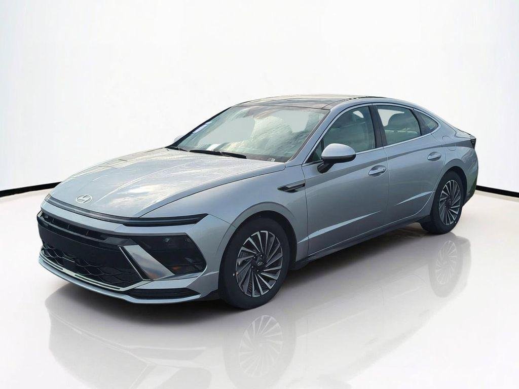 New 2026 Silver Hyundai SEL image 9
