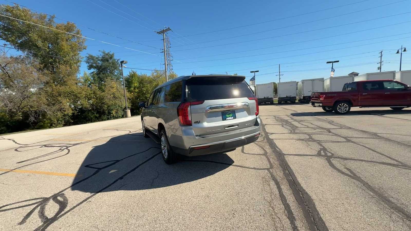 Certified Used 2024 Sterling Metallic GMC SLT image 6
