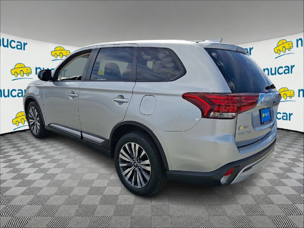 Used 2020 Silver Mitsubishi ES image 5