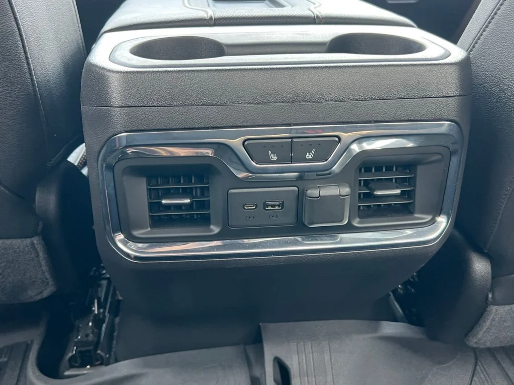 Used 2021 Black GMC AT4 image 37