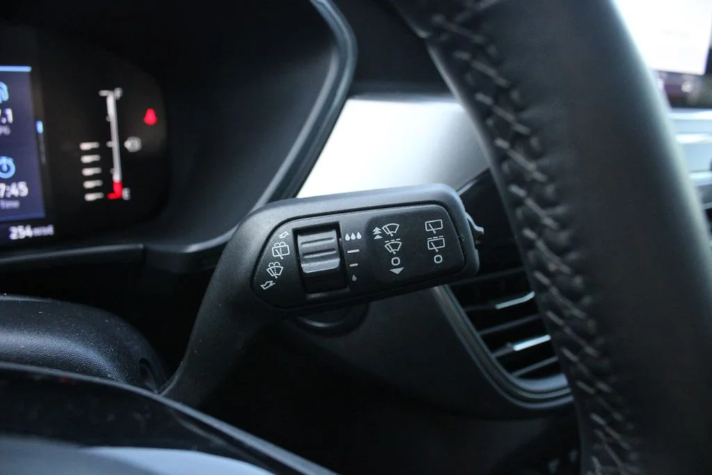 Used 2023 White Ford Active image 13