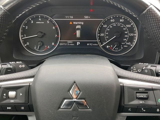 Used 2023 Silver Mitsubishi SE image 12