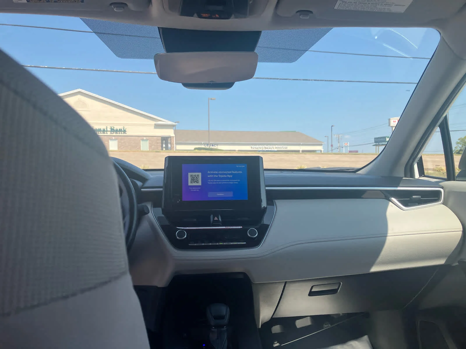 Certified Used 2026 Wind Chill Pearl Toyota L image 30