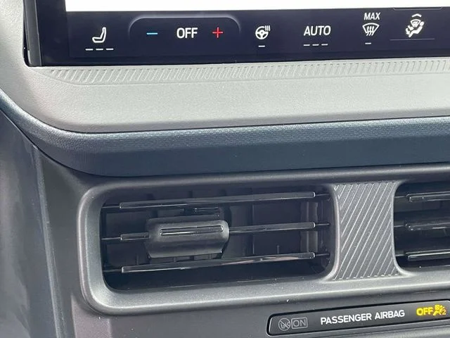 New 2026 Space White Metallic Ford XLT image 13