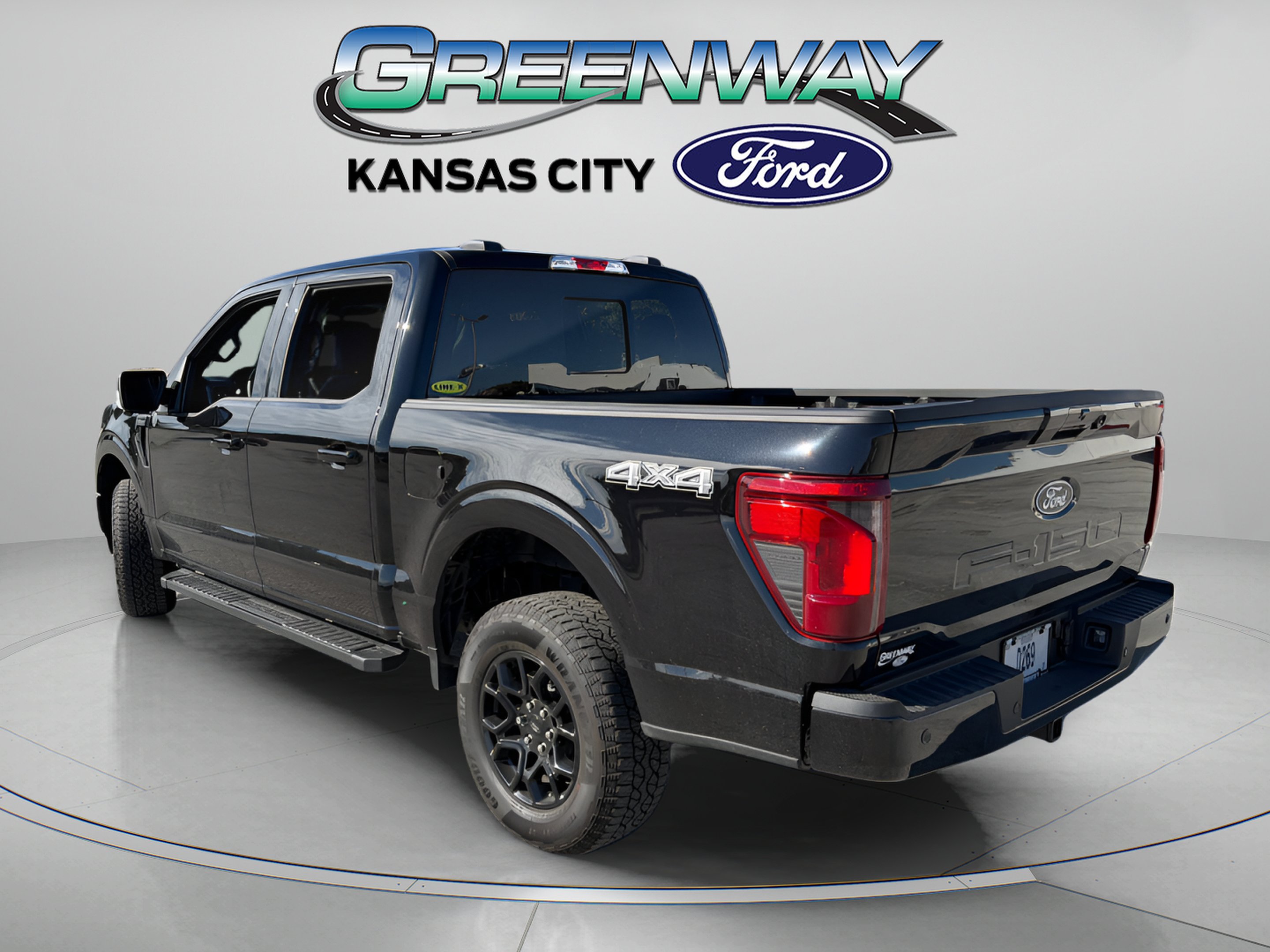 New 2026 Agate Black Metallic Ford XLT image 6