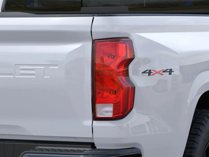 New 2026 Summit White Chevrolet WT image 11