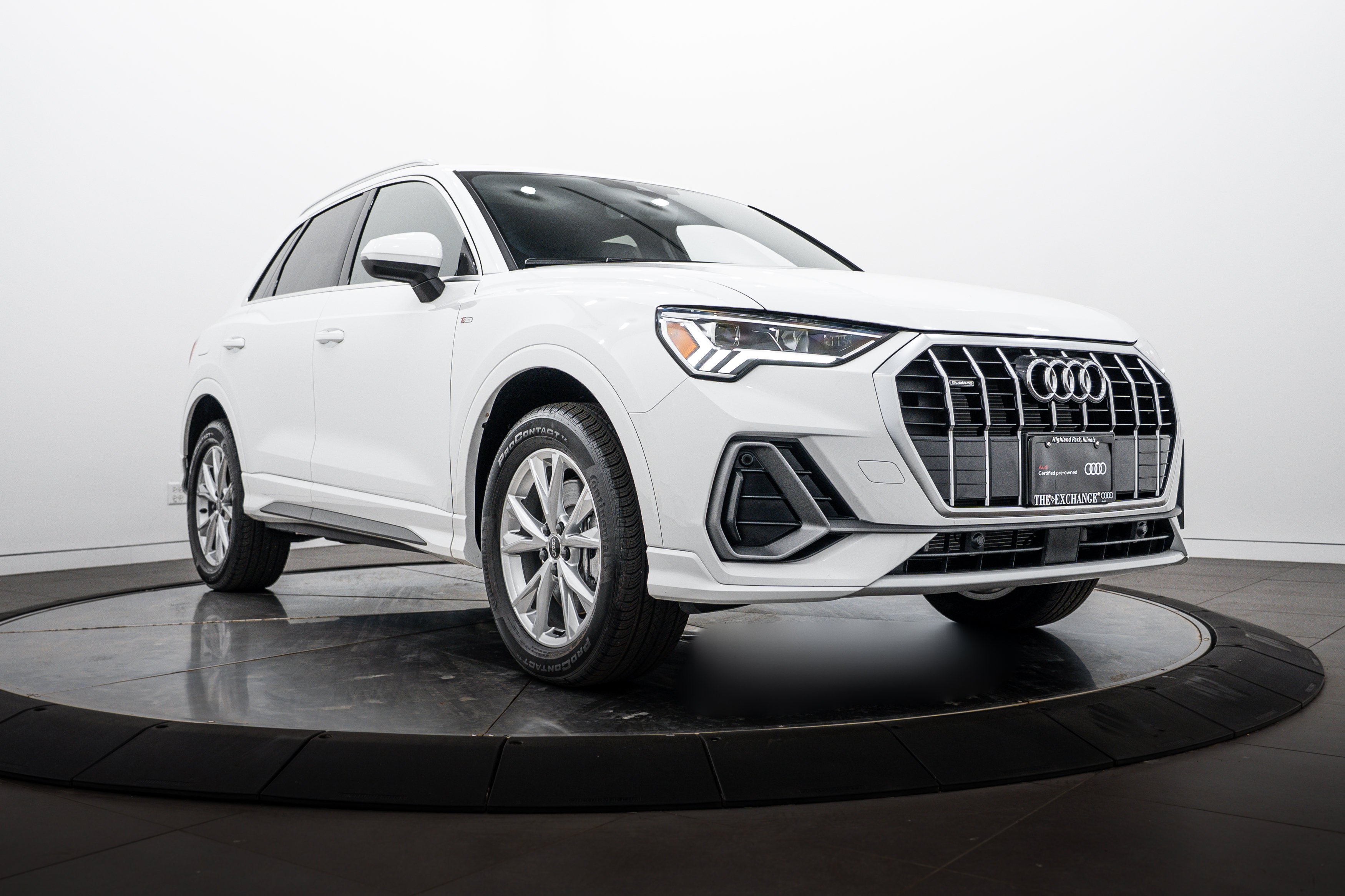 2025 Audi Q3 45 TFSI S Line Premium quattro's photo