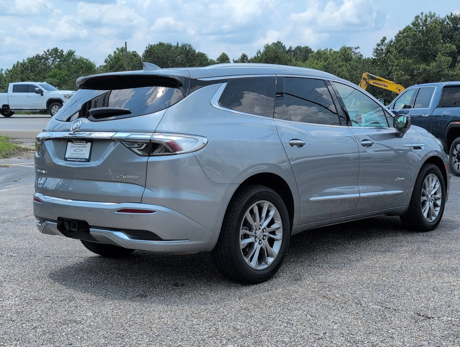 Used 2024 Moonstone Gray Metallic Buick Avenir image 7