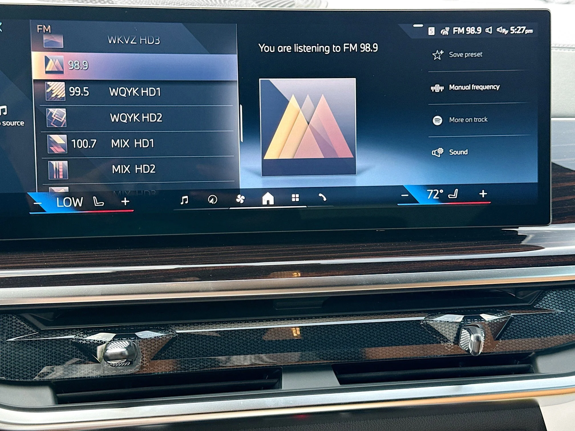 New 2026 Alpine White BMW sDrive40i image 33