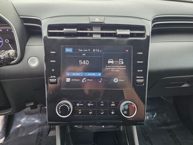 Used 2023 White Hyundai SEL image 24