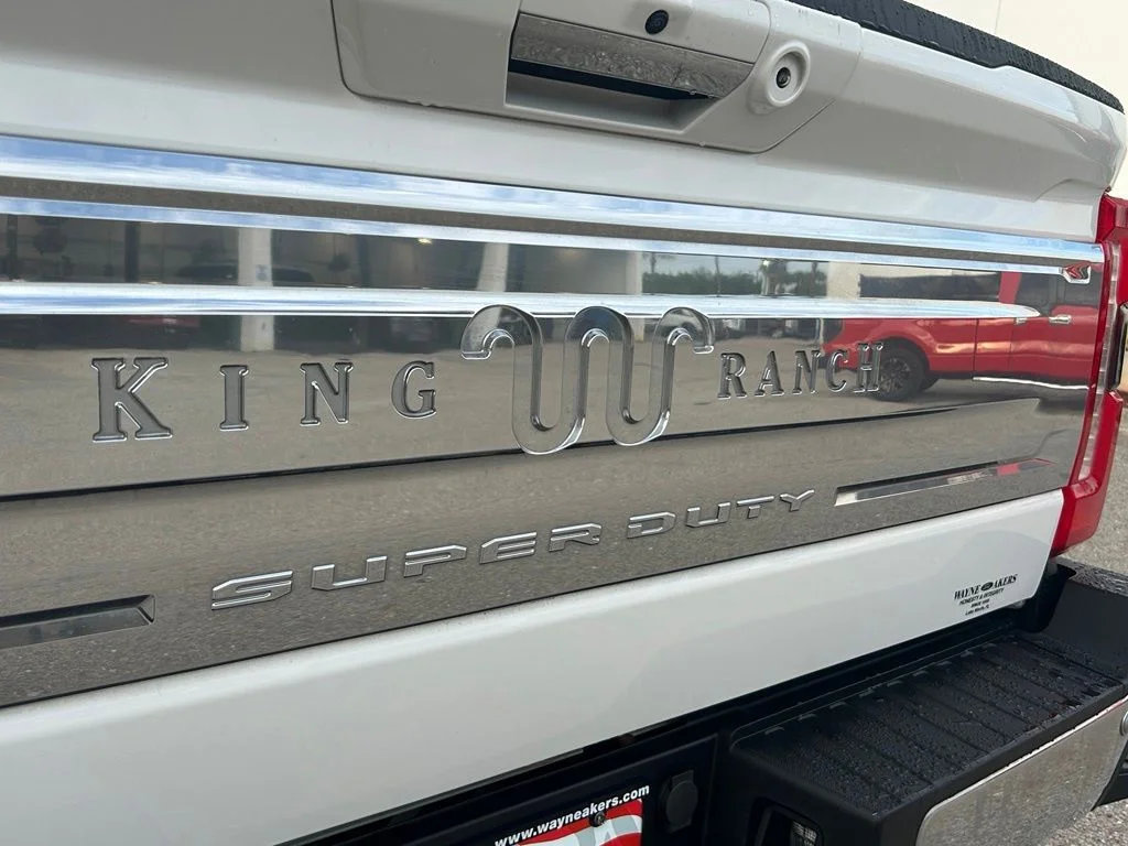Used 2024 White Metallic Ford King Ranch image 26