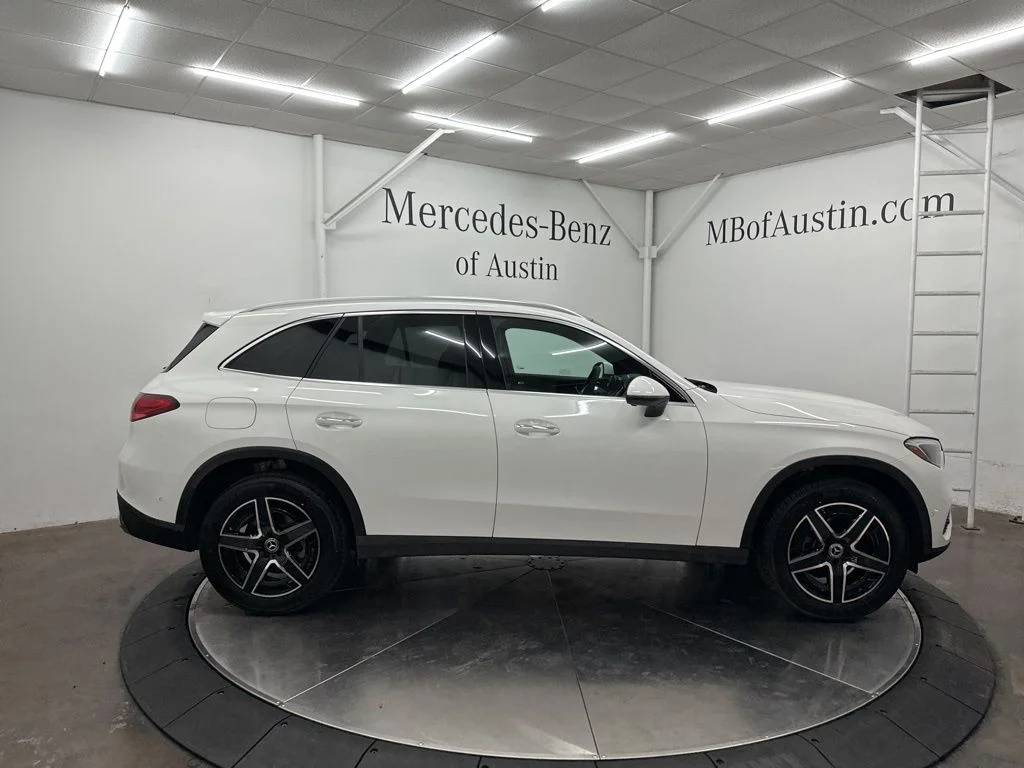 Used 2026 White Mercedes-Benz GLC 300 image 8
