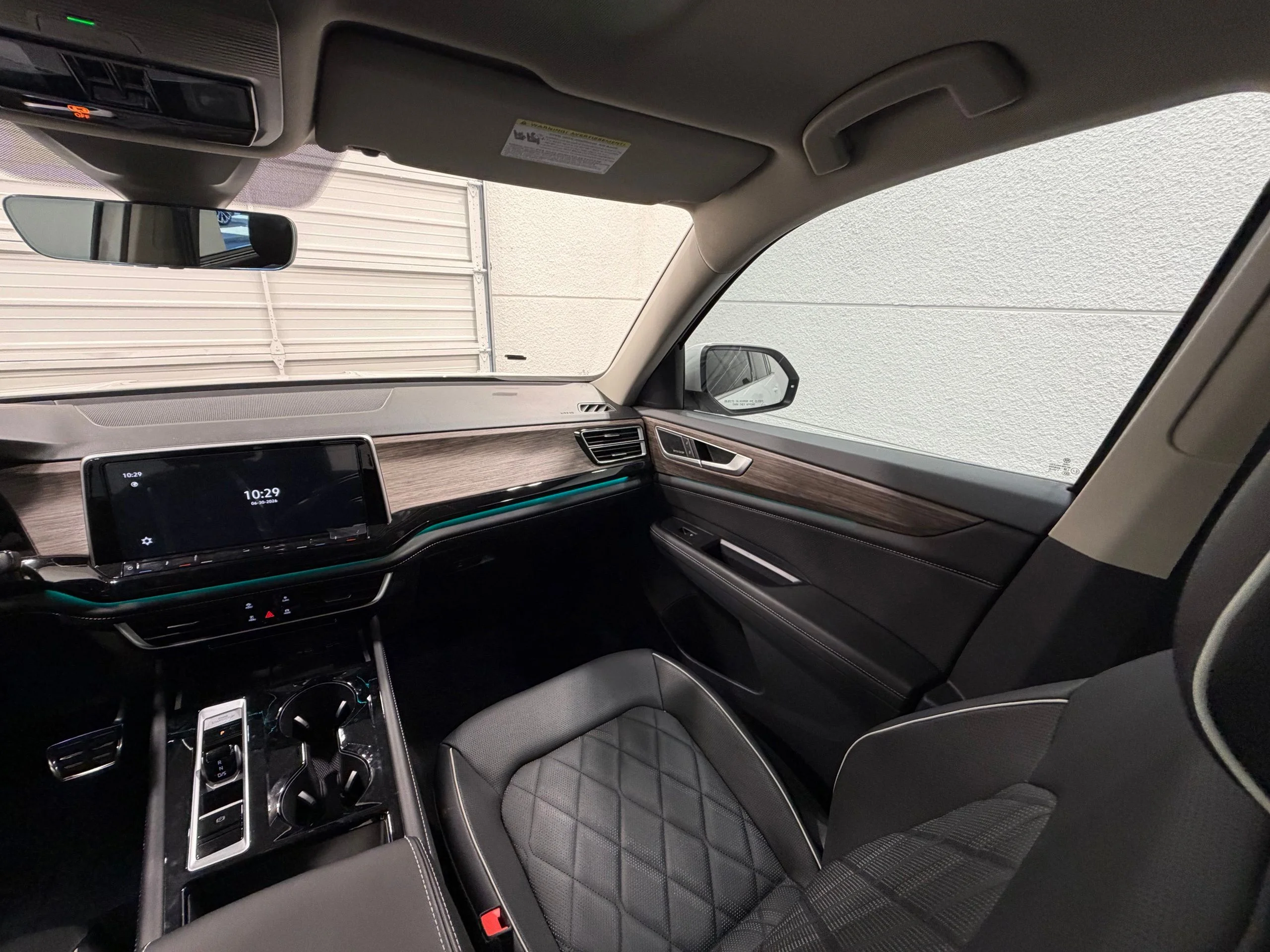 2025 Volkswagen Atlas SEL Premium R-Line - Photo 36