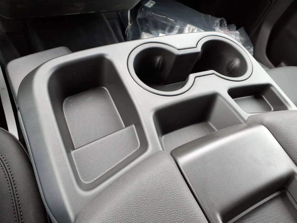 New 2026 Summit White Chevrolet Work Truck image 19