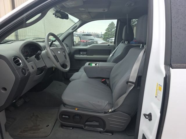 Used 2008 White Ford  image 13