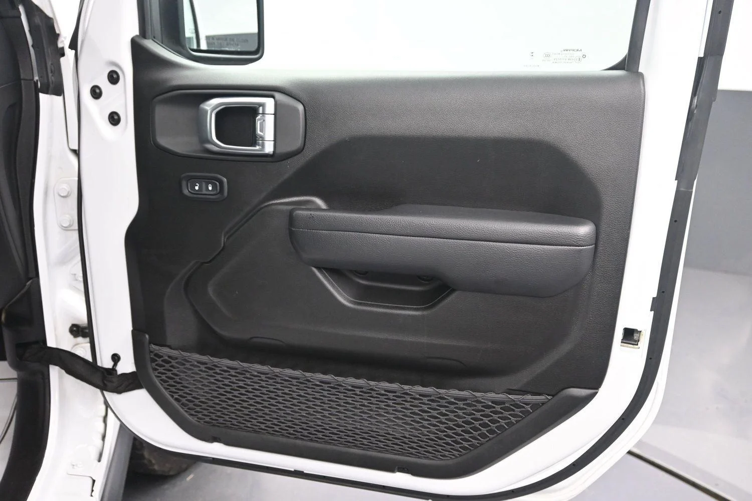 Used 2024 Bright White Jeep Rubicon image 11