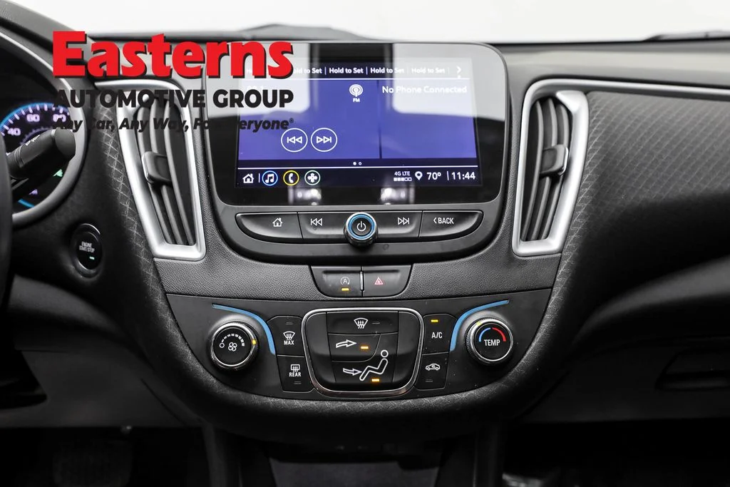 Used 2022 White Chevrolet RS image 12