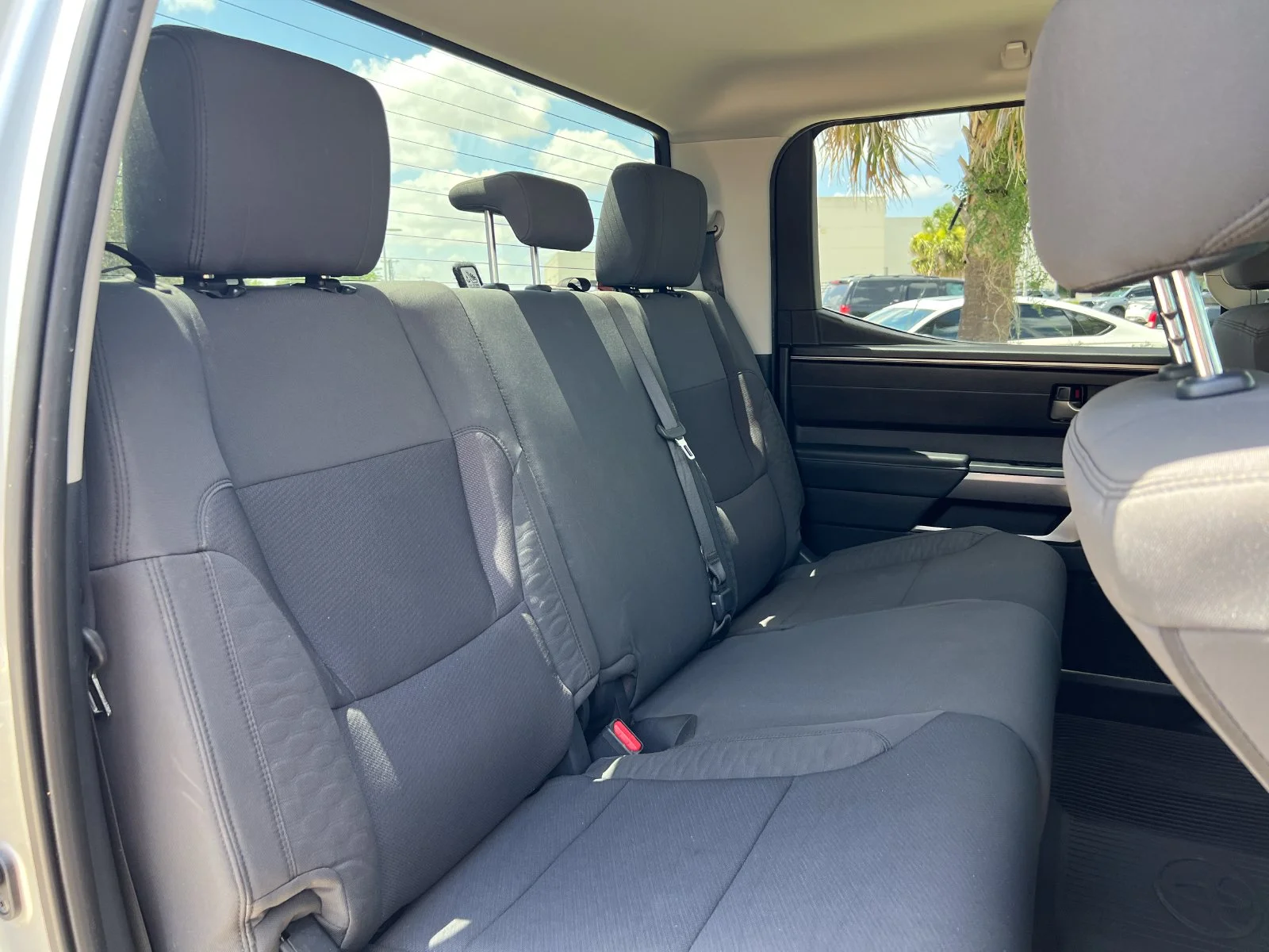Used 2022 Silver Toyota SR5 image 18