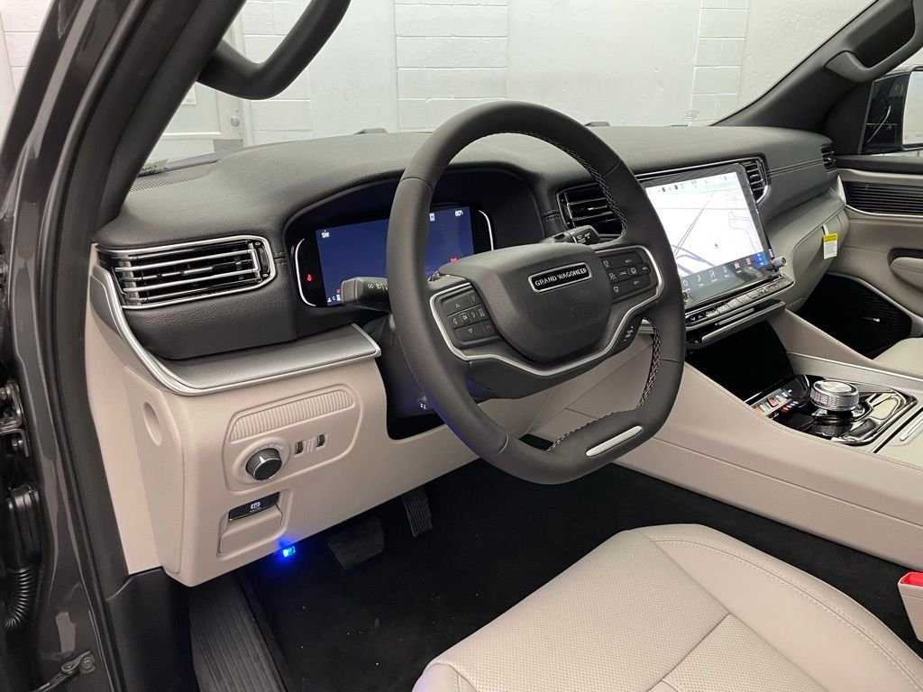 New 2026 Baltic-Gray Metallic Clear-Coat Exterior Paint Jeep  image 15