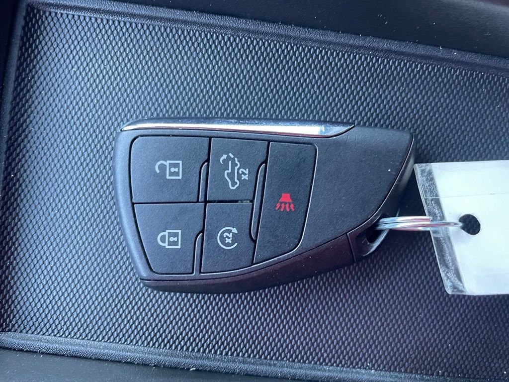 Used 2025 Gray Chevrolet Custom image 18