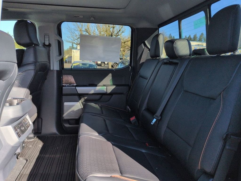 New 2026 Glacier Gray Metallic Tri-Coat Ford F-250® Lariat® image 62